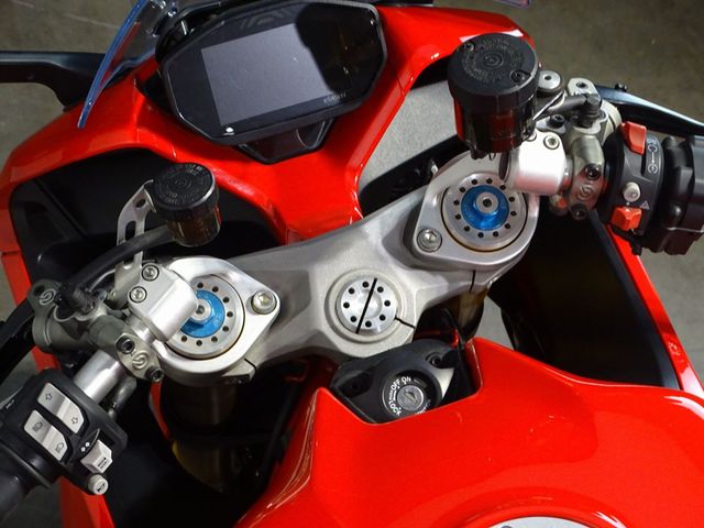 ducati - supersport-950-s