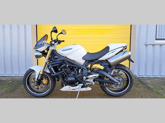 triumph - street-triple