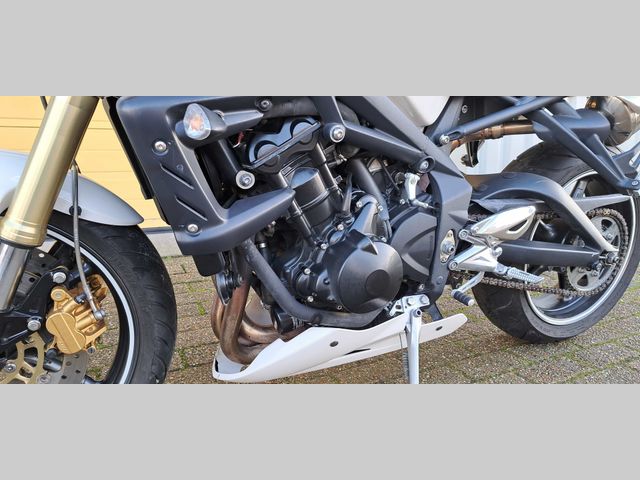 triumph - street-triple