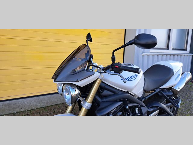 triumph - street-triple