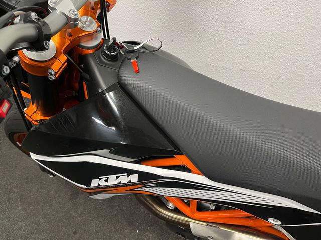 ktm - 690-smc