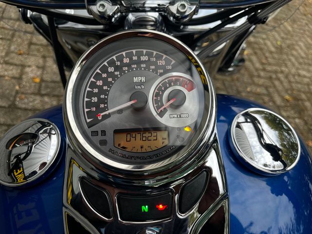 harley-davidson - heritage-softail-classic-flstc