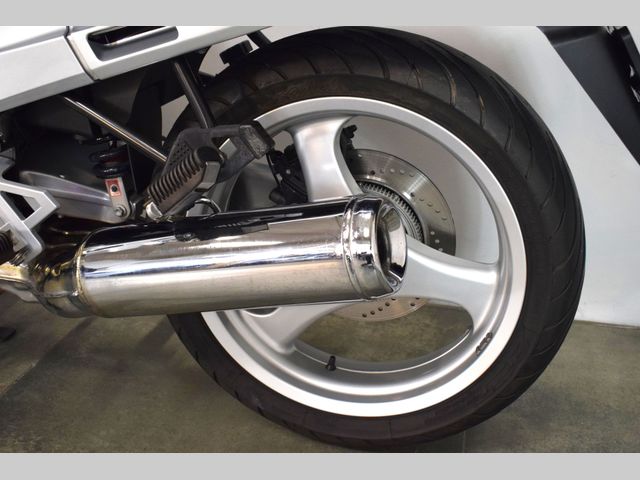 bmw - r-1100-rs