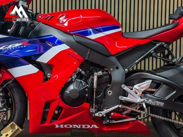 honda - cbr-1000-rr-r-fireblade