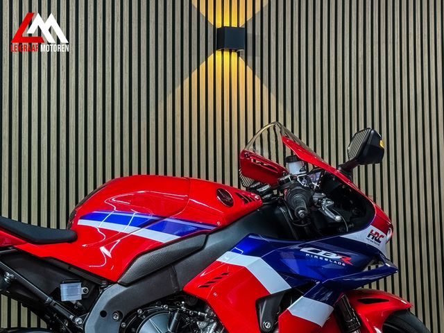 honda - cbr-1000-rr-r-fireblade