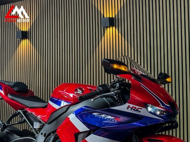 honda - cbr-1000-rr-r-fireblade