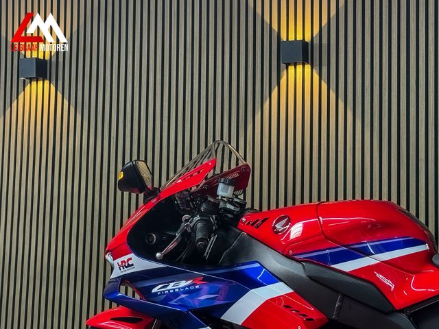 honda - cbr-1000-rr-r-fireblade