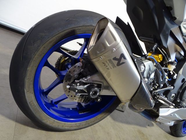 yamaha - yzf-r1m