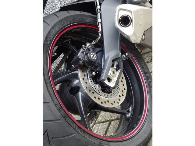 triumph - street-triple-r