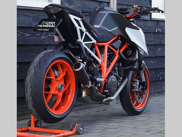 ktm - 1290-super-duke-r