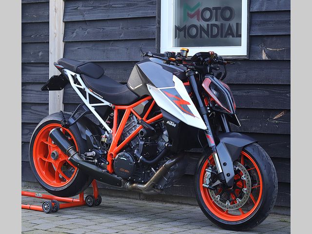 ktm - 1290-super-duke-r