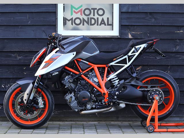 ktm - 1290-super-duke-r