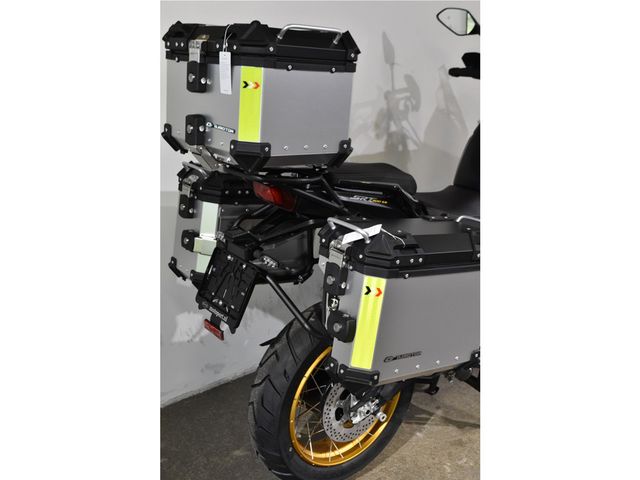 QJMOTOR - srt-900-sx-touring