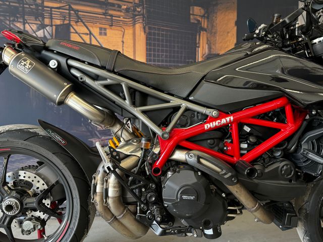 ducati - hypermotard-950
