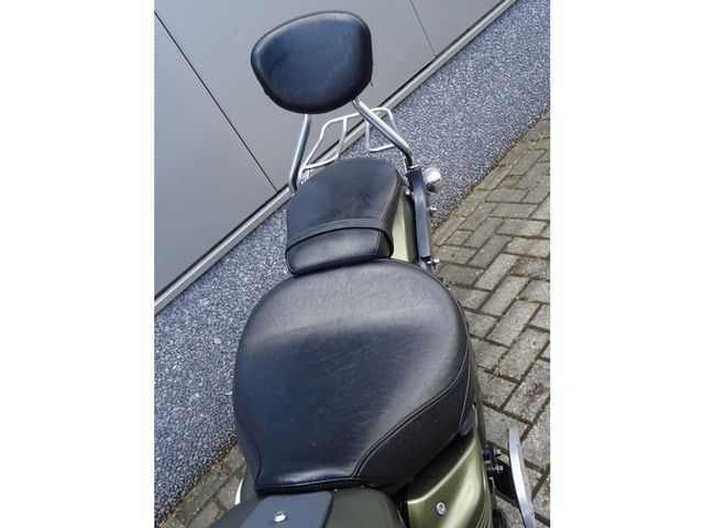 yamaha - xv-1900-midnight-star