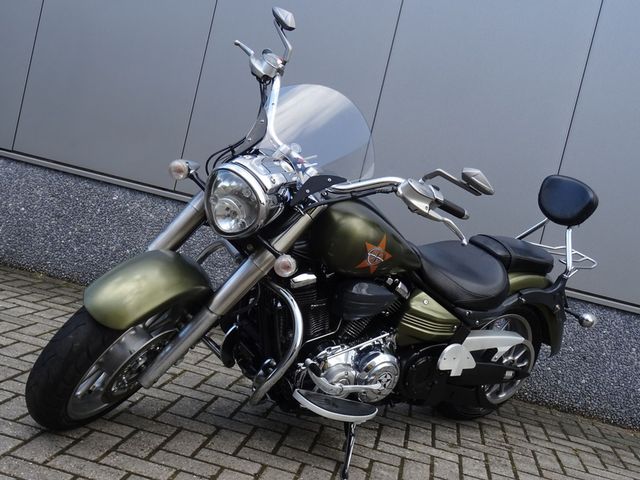 yamaha - xv-1900-midnight-star