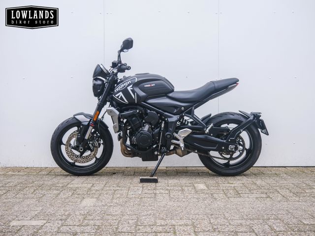 triumph - trident-660