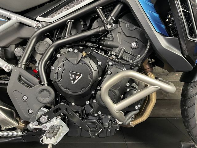 triumph - tiger-900-alpine-edition