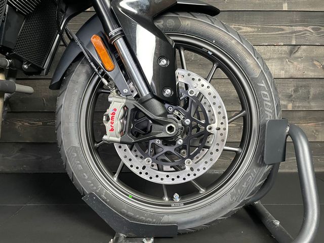 triumph - tiger-900-alpine-edition