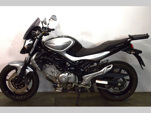 suzuki - sfv-650-gladius