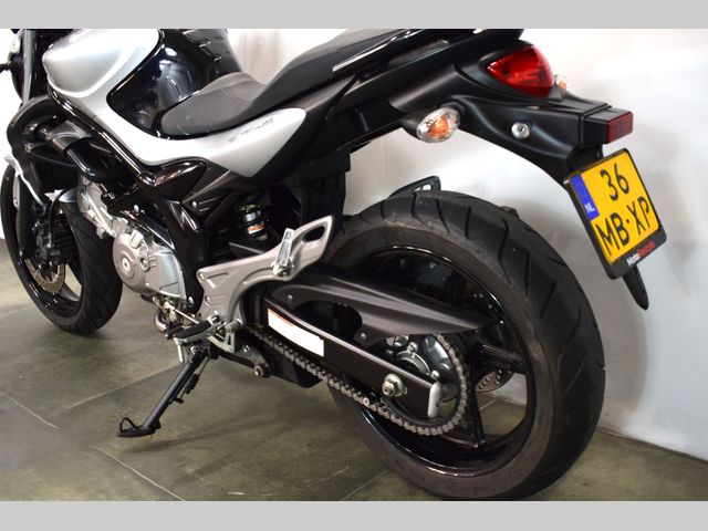 suzuki - sfv-650-gladius
