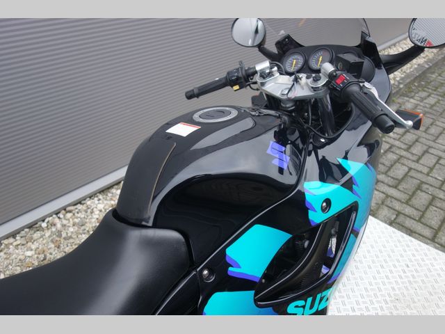 suzuki - gsx--600-f-katana