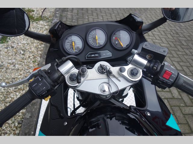 suzuki - gsx--600-f-katana