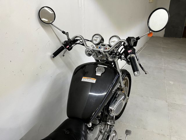 yamaha - xv-750-virago
