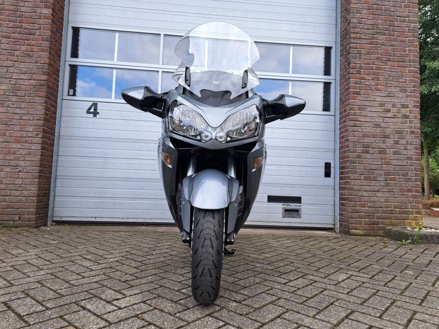 kawasaki - gtr-1400-grand-tourer