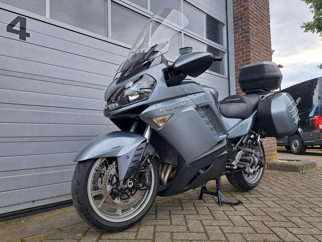 kawasaki - gtr-1400-grand-tourer