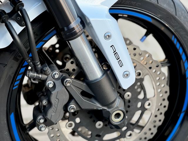 kawasaki - z-800-abs