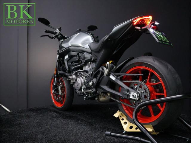 ducati - monster-plus