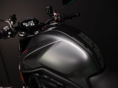 Ducati Monster + | Termignoni 2022 occasion – foto 16 van 23
