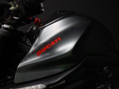 Ducati Monster + | Termignoni 2022 occasion – foto 21 van 23