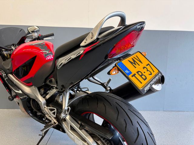 honda - cbr-600-f