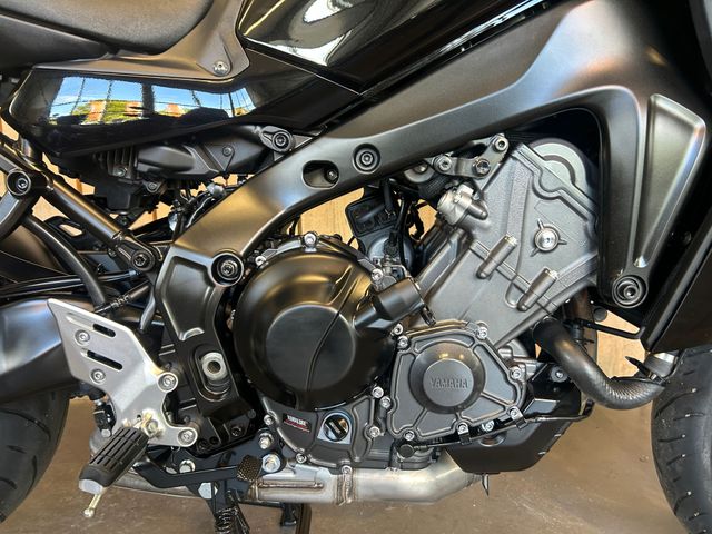 yamaha - tracer-9