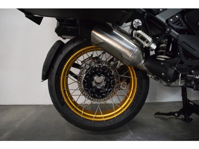 bmw - r-1300-gs-adventure