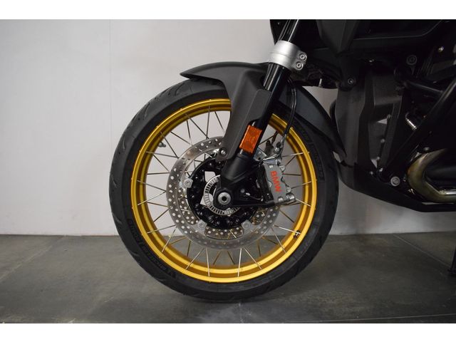 bmw - r-1300-gs-adventure