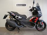 APRILIA SR GT 400