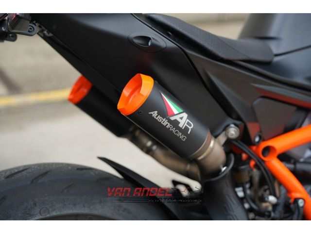 ktm - 1390-super-duke-r