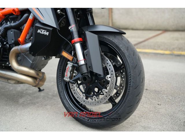 ktm - 1390-super-duke-r