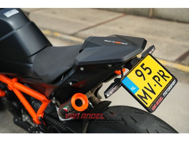 ktm - 1390-super-duke-r