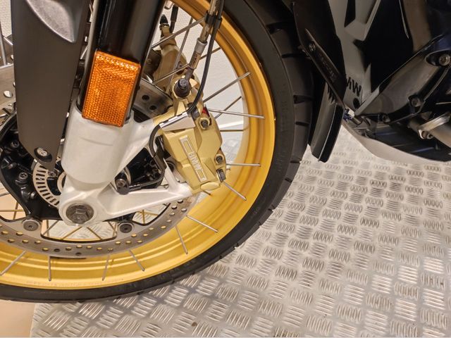 bmw - r-1250-gs-adventure