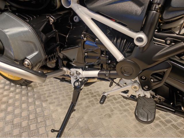 bmw - r-1250-gs-adventure