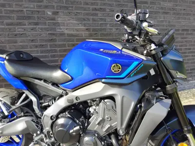 YAMAHA MT 09 – foto 3