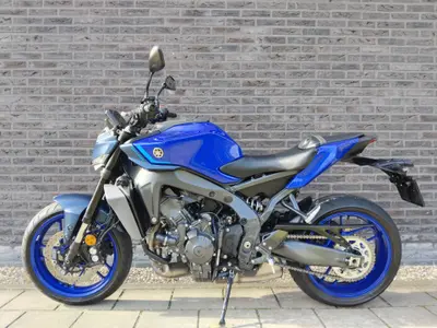 YAMAHA MT 09 – foto 2