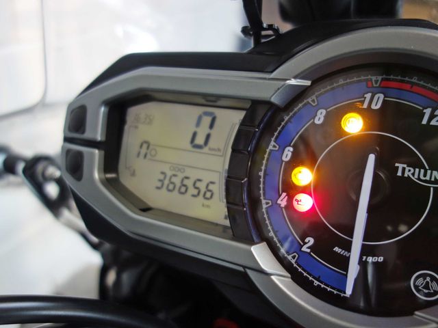 triumph - tiger-800-xc