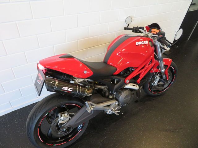 ducati - monster-696
