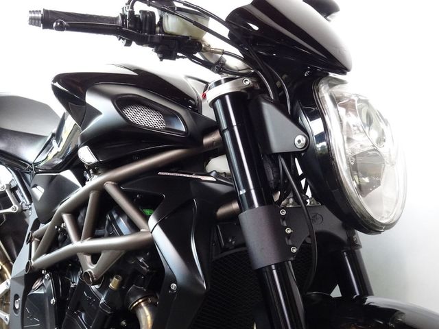 mv-agusta - brutale-990-r