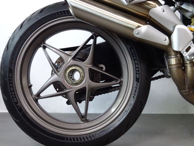 mv-agusta - brutale-990-r